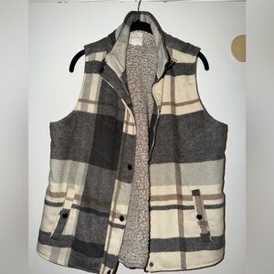 Thread & Supply Sherpa Lined Vest women’s size Large